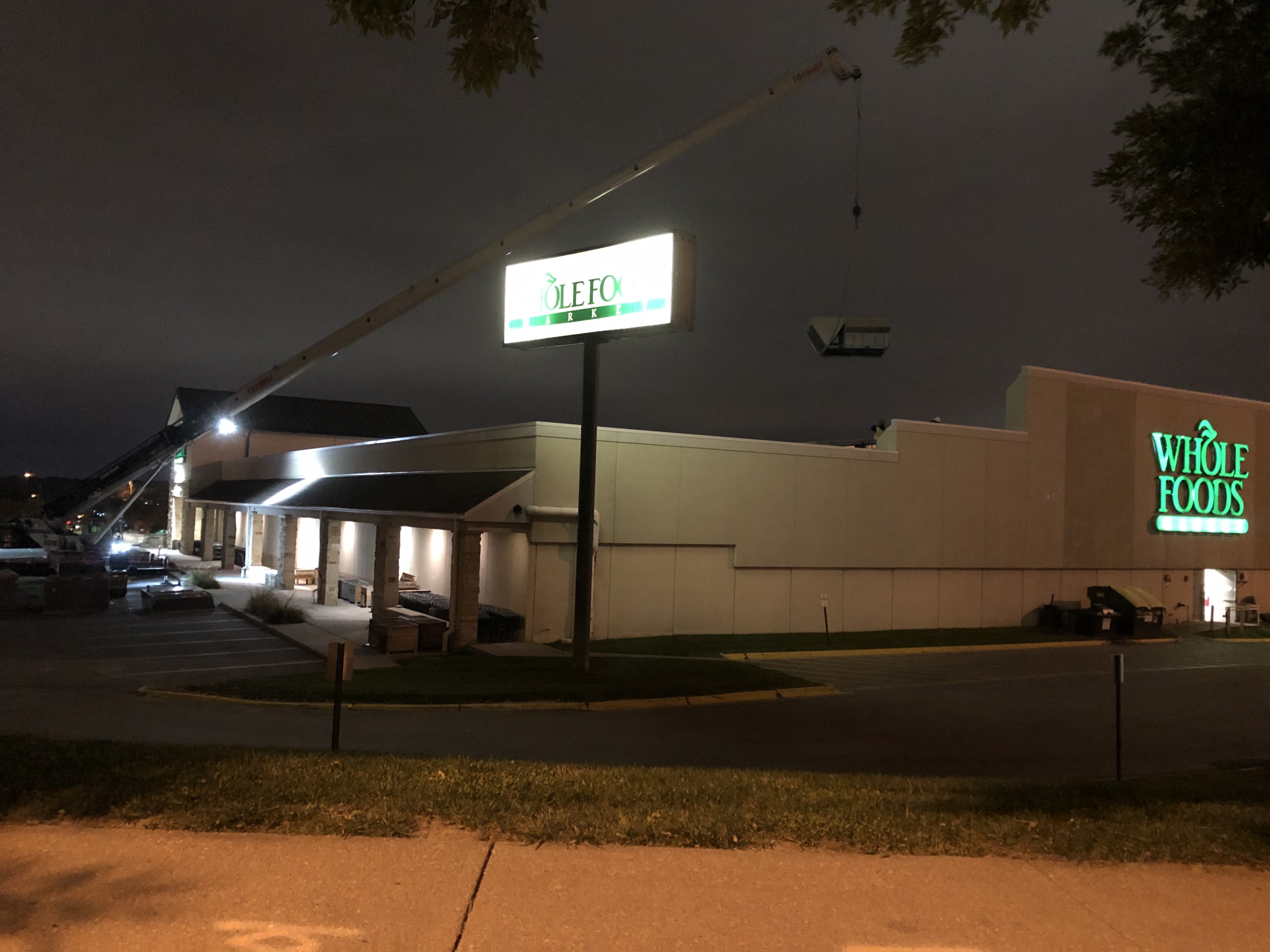 Rooftop Replacement: Whole Foods - Omaha Rooftop Replacement: Whole Foods - Omaha